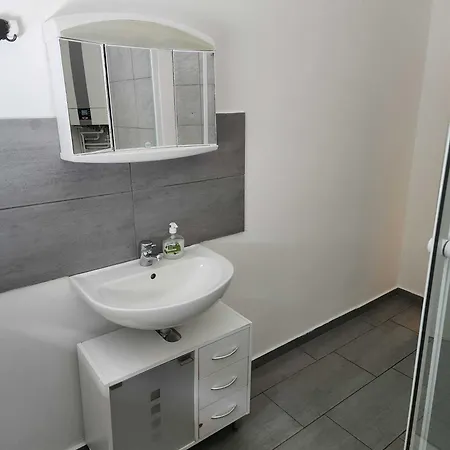 Διαμέρισμα Monteurwohnungen Lerbachtal *